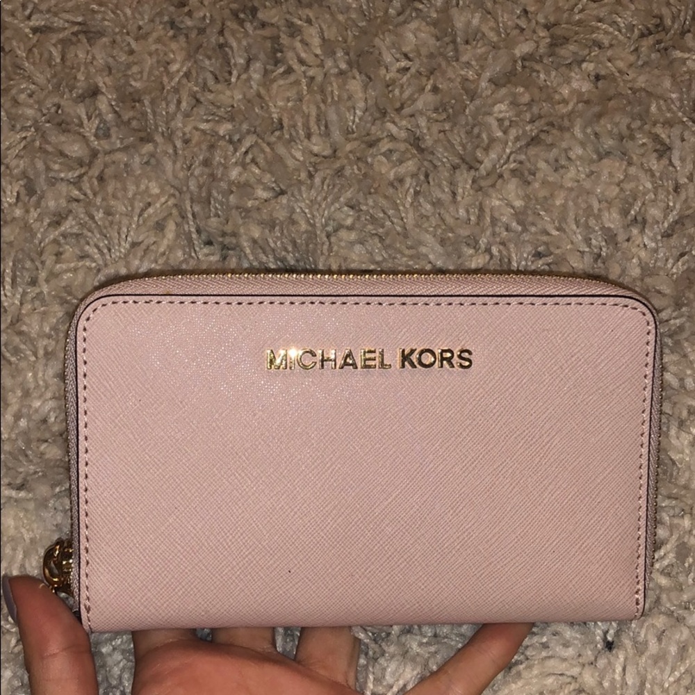 Micheal Kors wallet